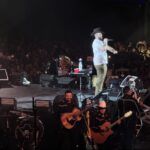 Carín León Brilla como una Estrella en el WiZink Center: Una Noche Inolvidable con Invitados de Lujo como Álex Ubago, Pablo Alborán, Manuel Carrasco y Omar Montes